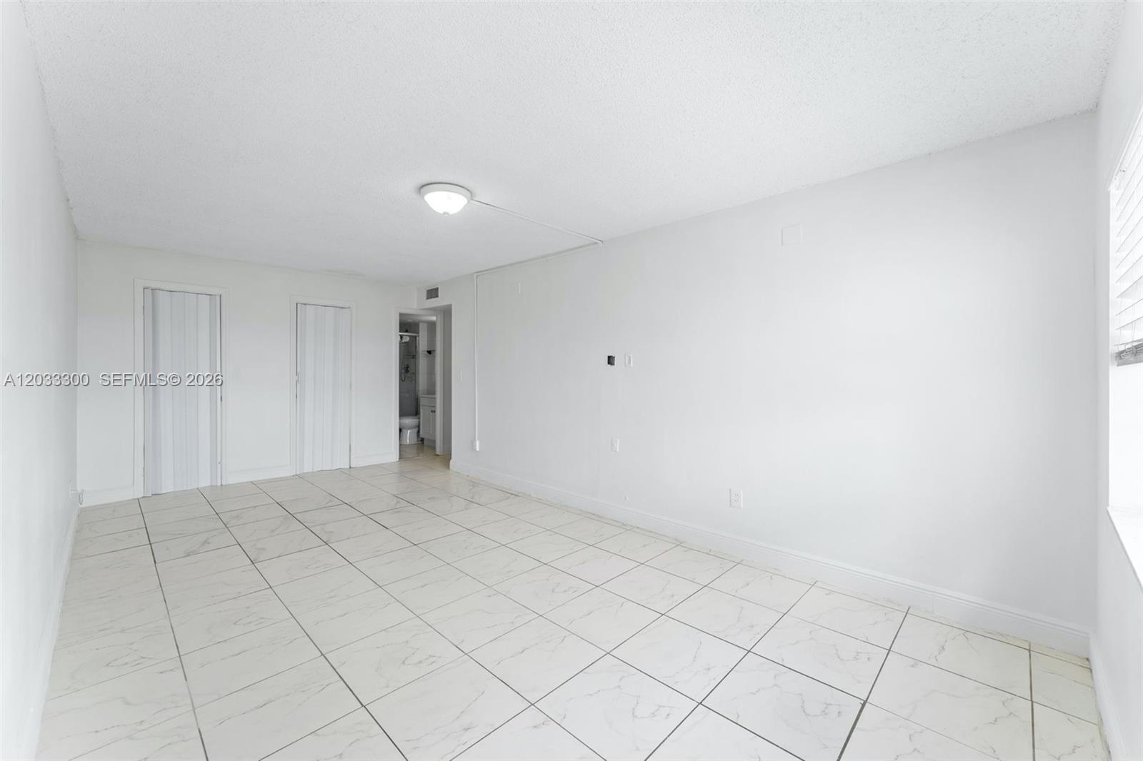 MONTECARLO CONDO - Residential