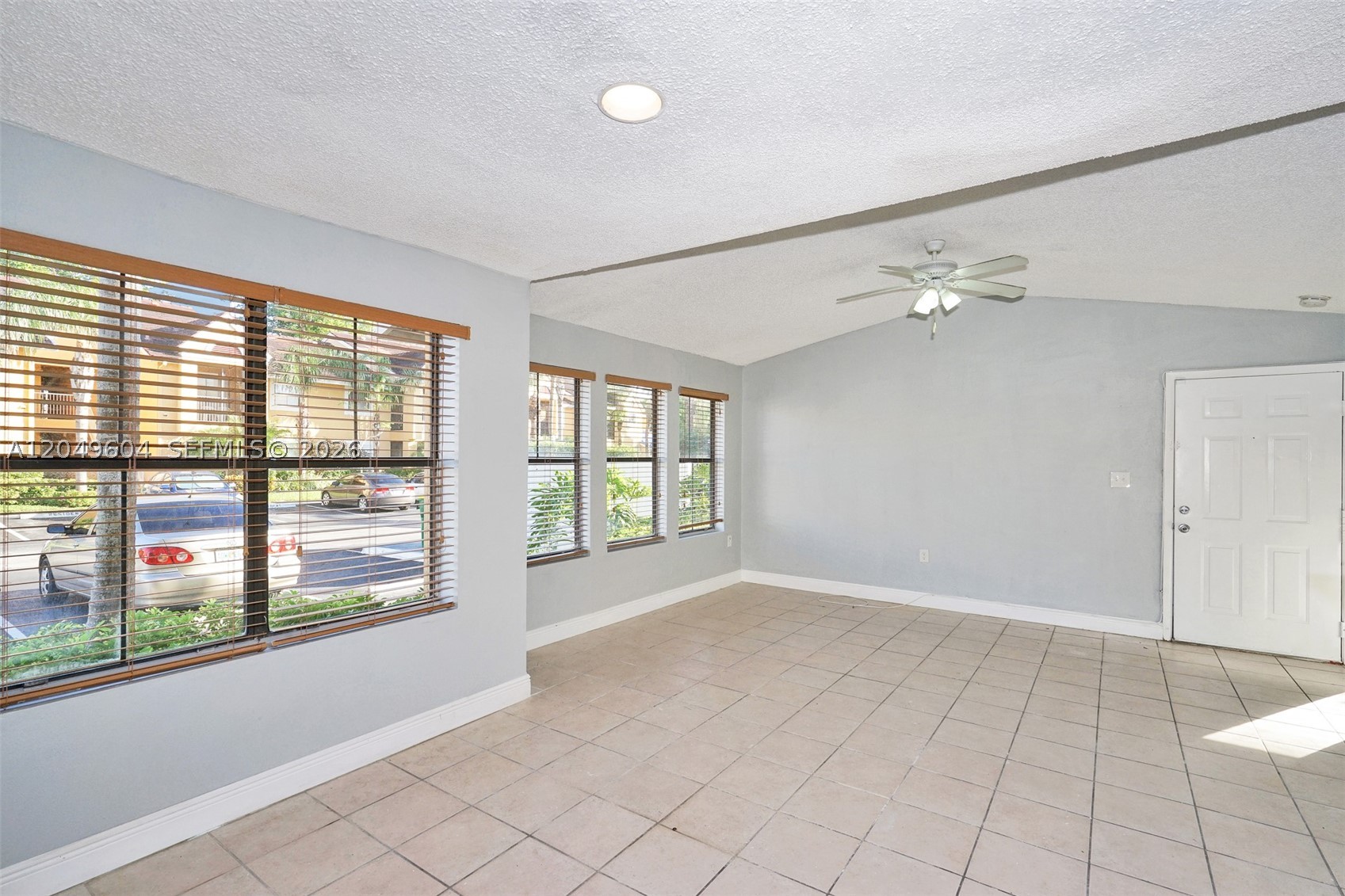 BISCAYNE BEACH CLUB CONDO - Residential