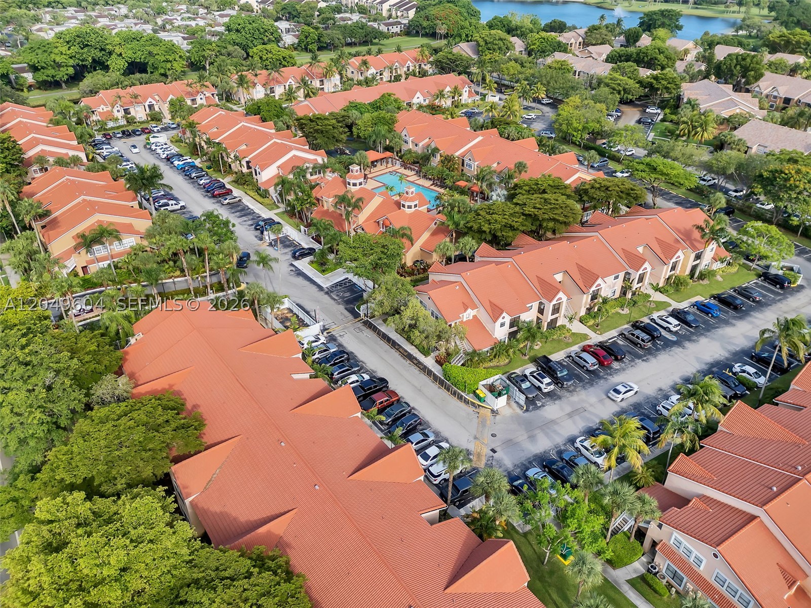 BISCAYNE BEACH CLUB CONDO - Residential