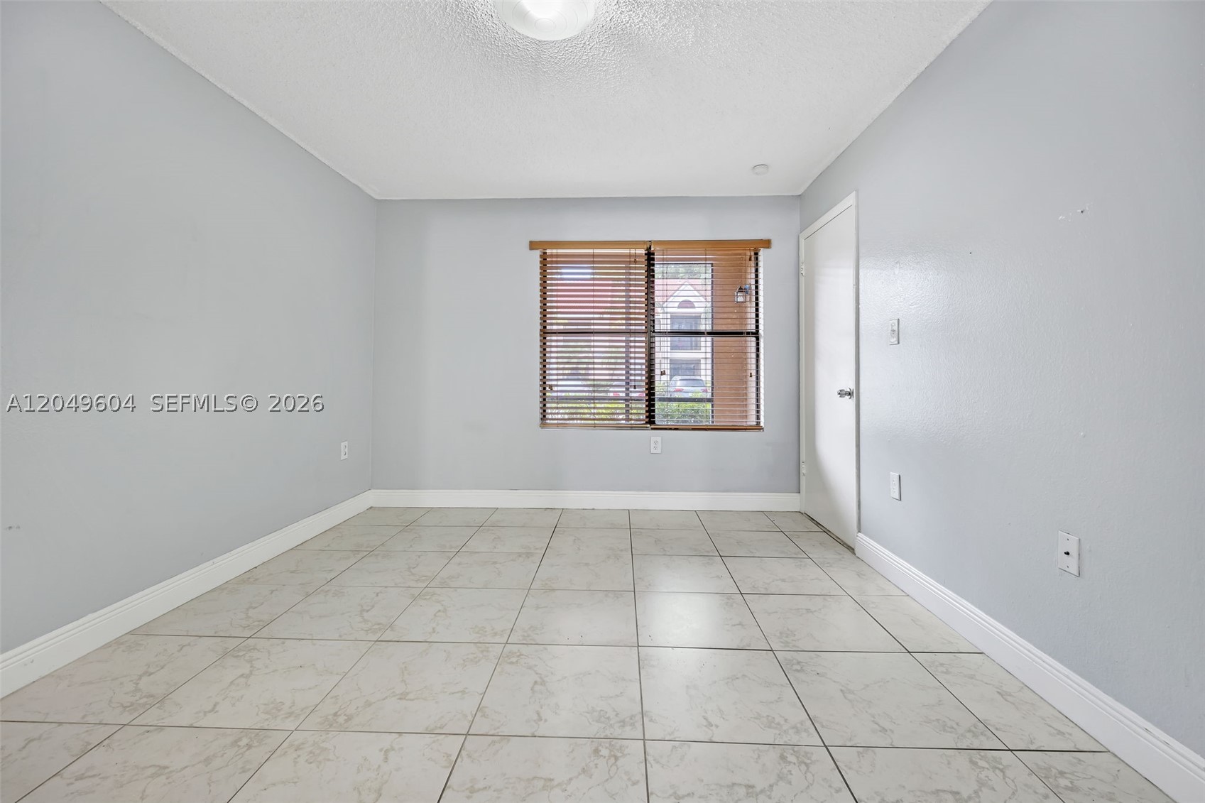 BISCAYNE BEACH CLUB CONDO - Residential