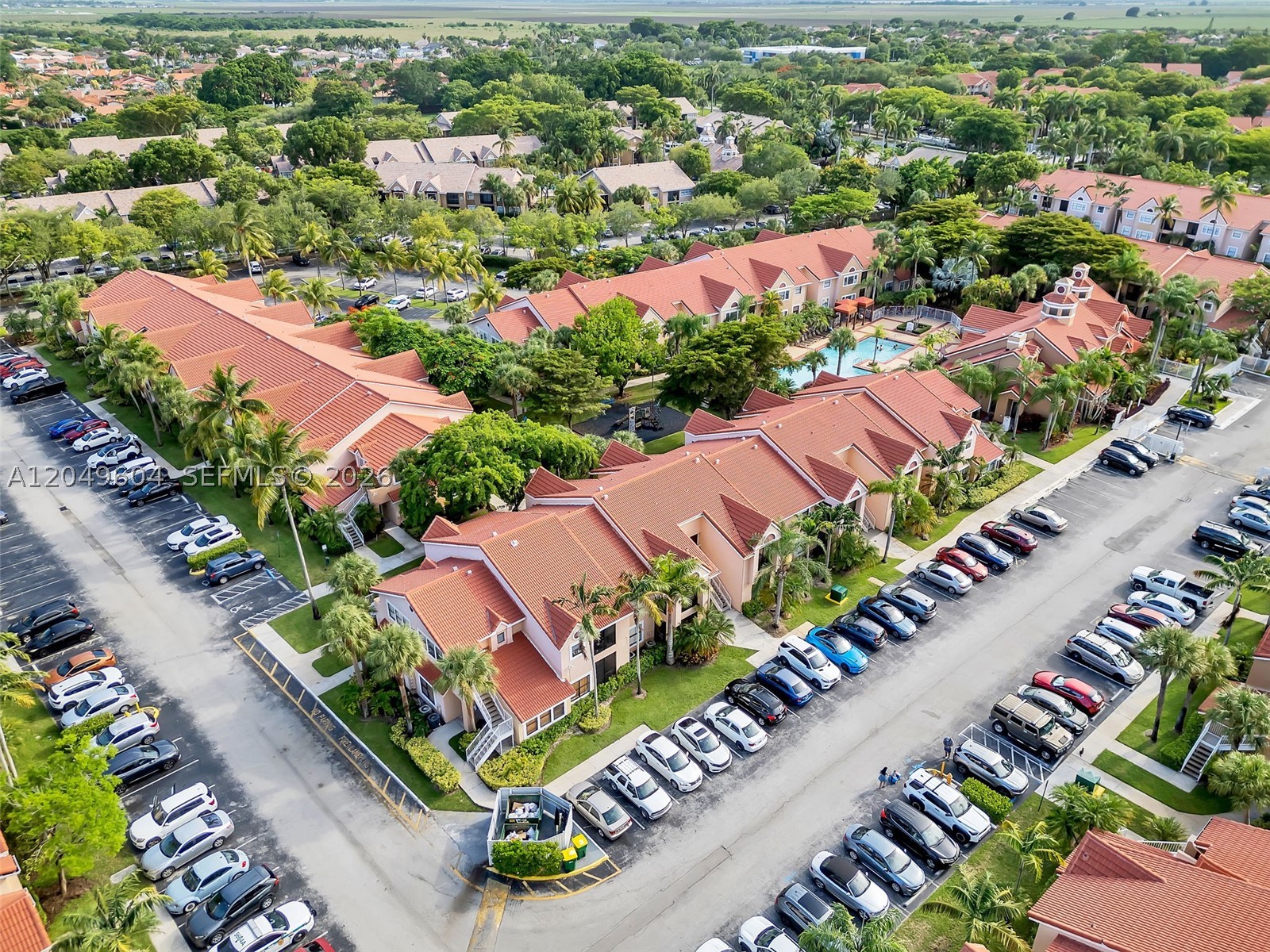 BISCAYNE BEACH CLUB CONDO - Residential