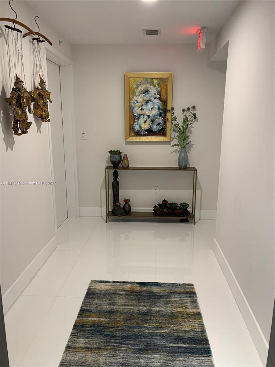 THE HARBOUR NORTH CONDO - Residential