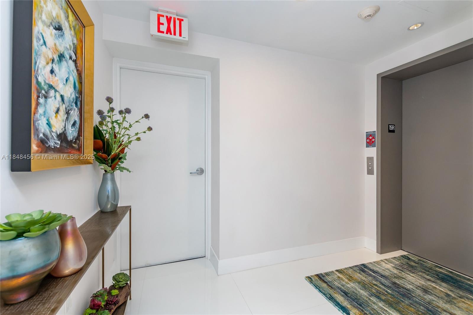 THE HARBOUR NORTH CONDO - Residential