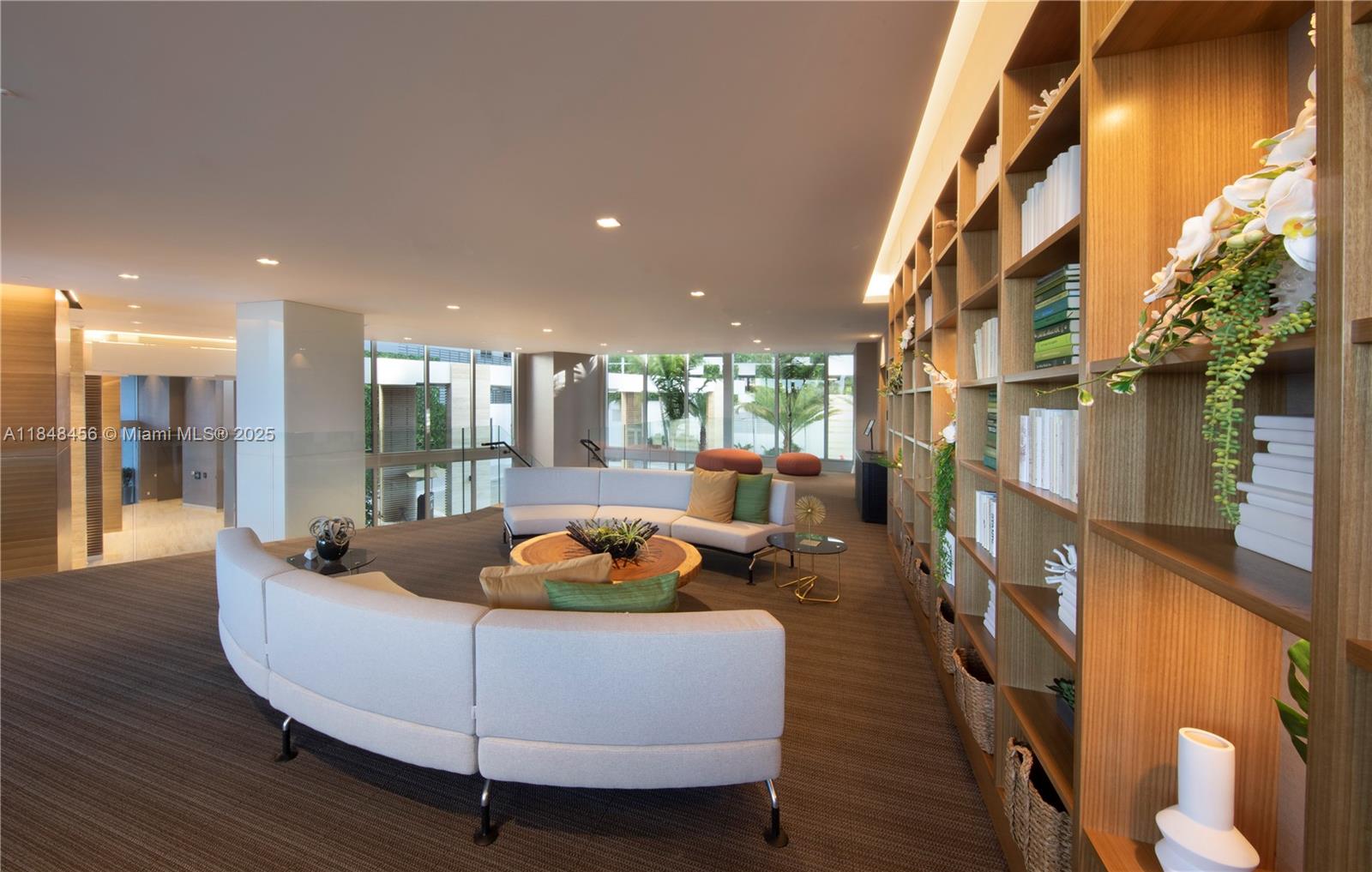 THE HARBOUR NORTH CONDO - Residential