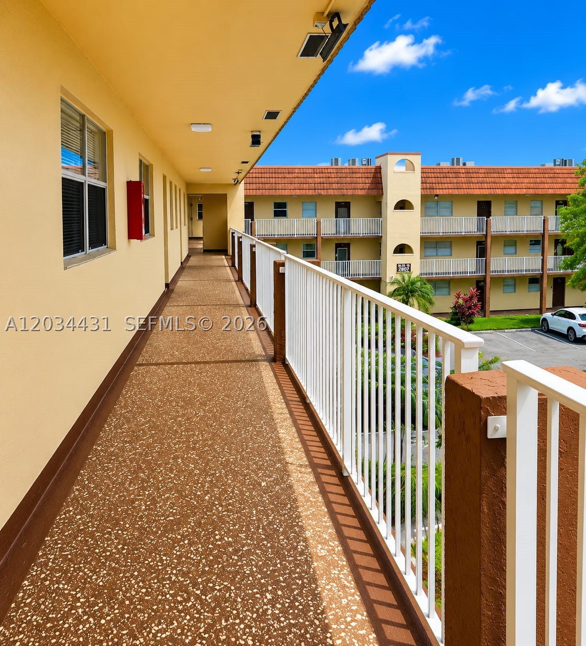 SUNRISE LAKES 72 CONDO - Residential