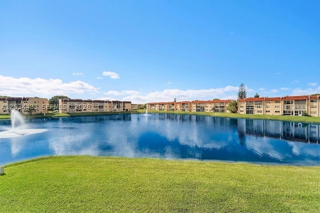 SUNRISE LAKES 72 CONDO - Residential
