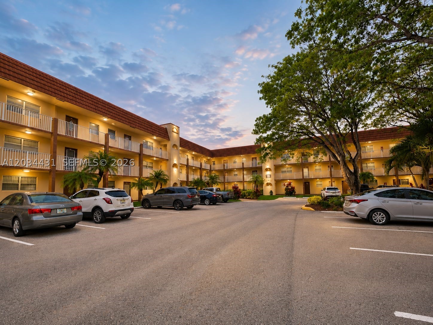 SUNRISE LAKES 72 CONDO - Residential