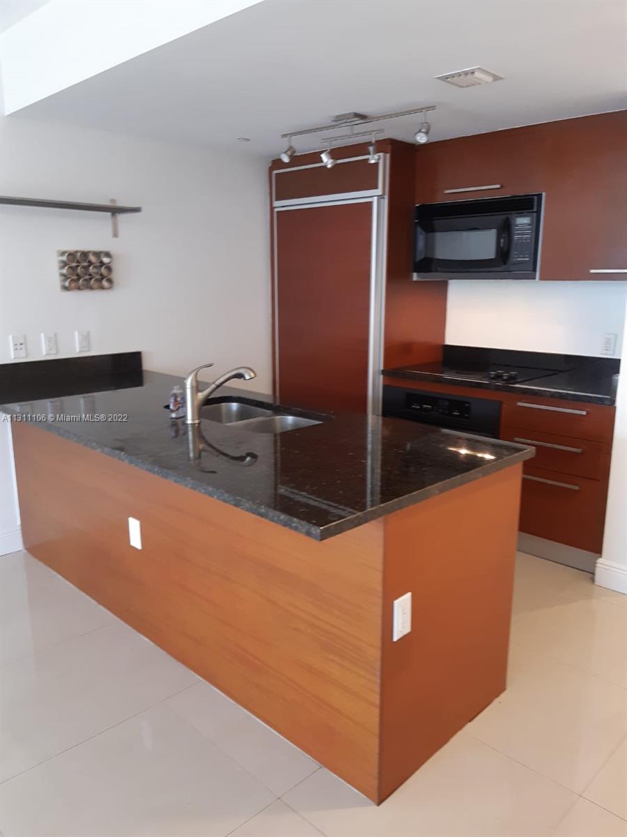 BEACH CLUB THREE CONDO - Residential Lease