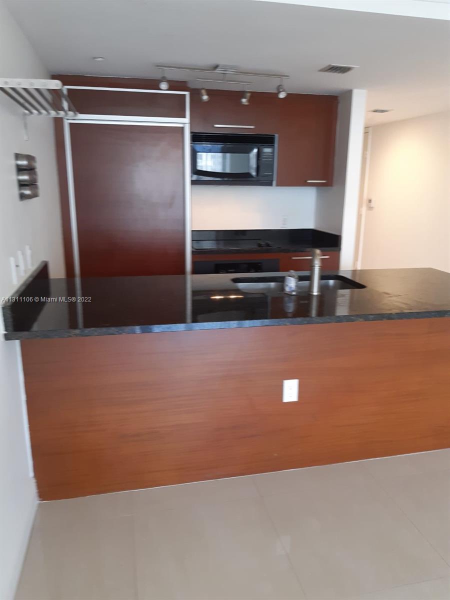 BEACH CLUB THREE CONDO - Residential Lease