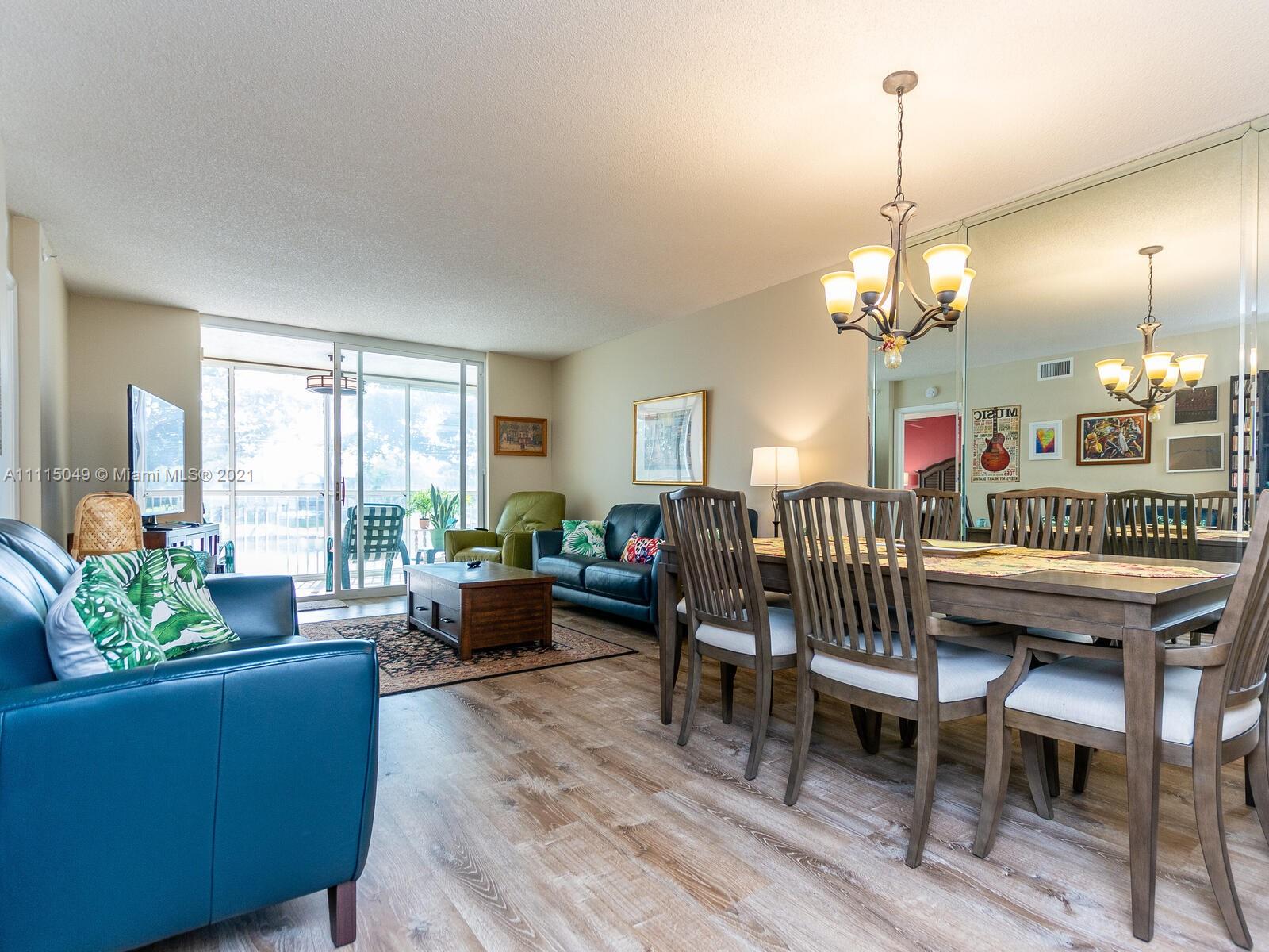 WELDON CONDO E - Residential
