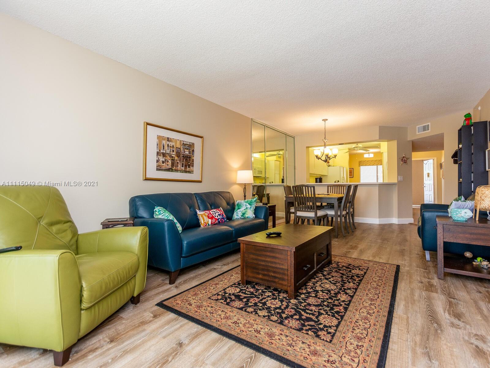 WELDON CONDO E - Residential