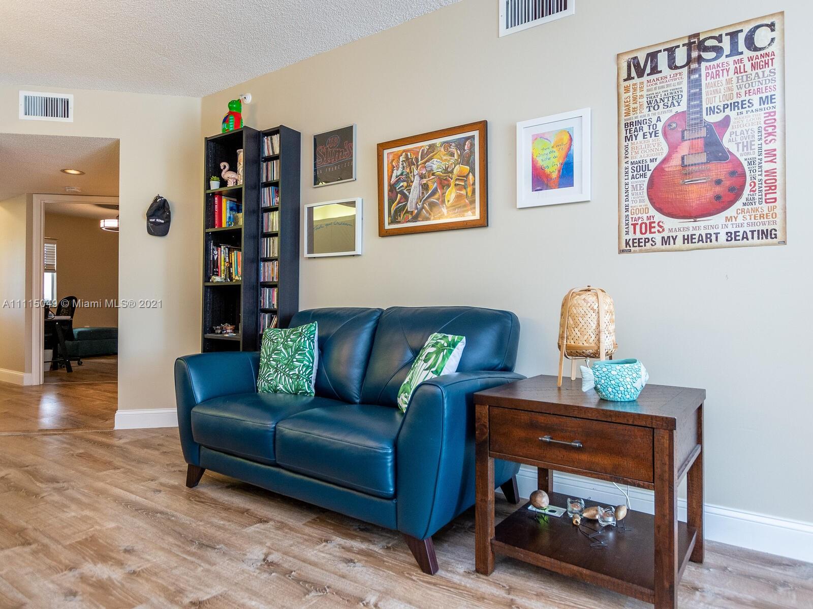 WELDON CONDO E - Residential