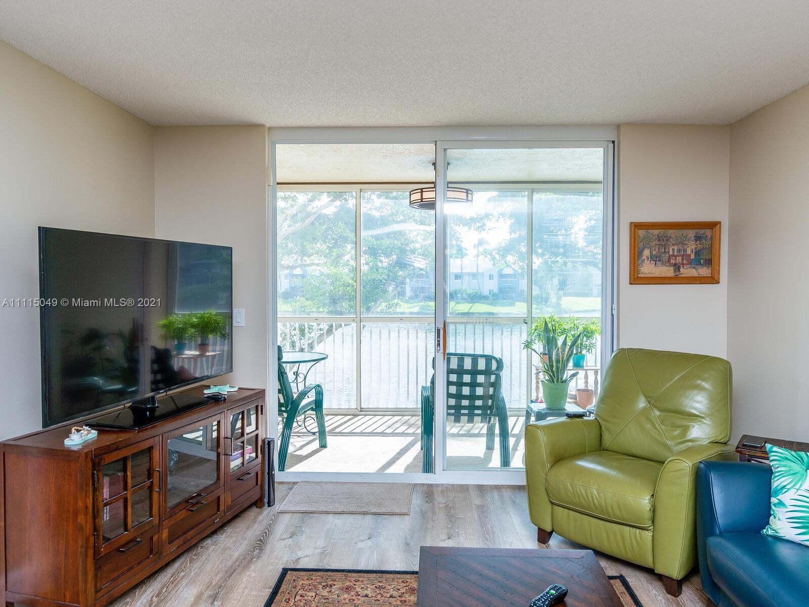 WELDON CONDO E - Residential