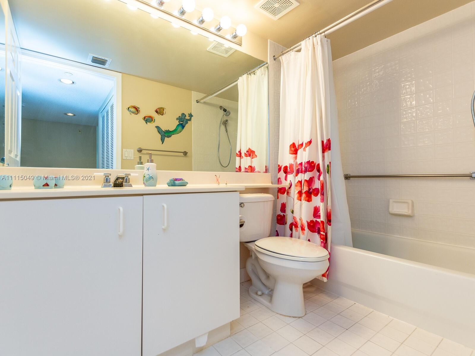 WELDON CONDO E - Residential