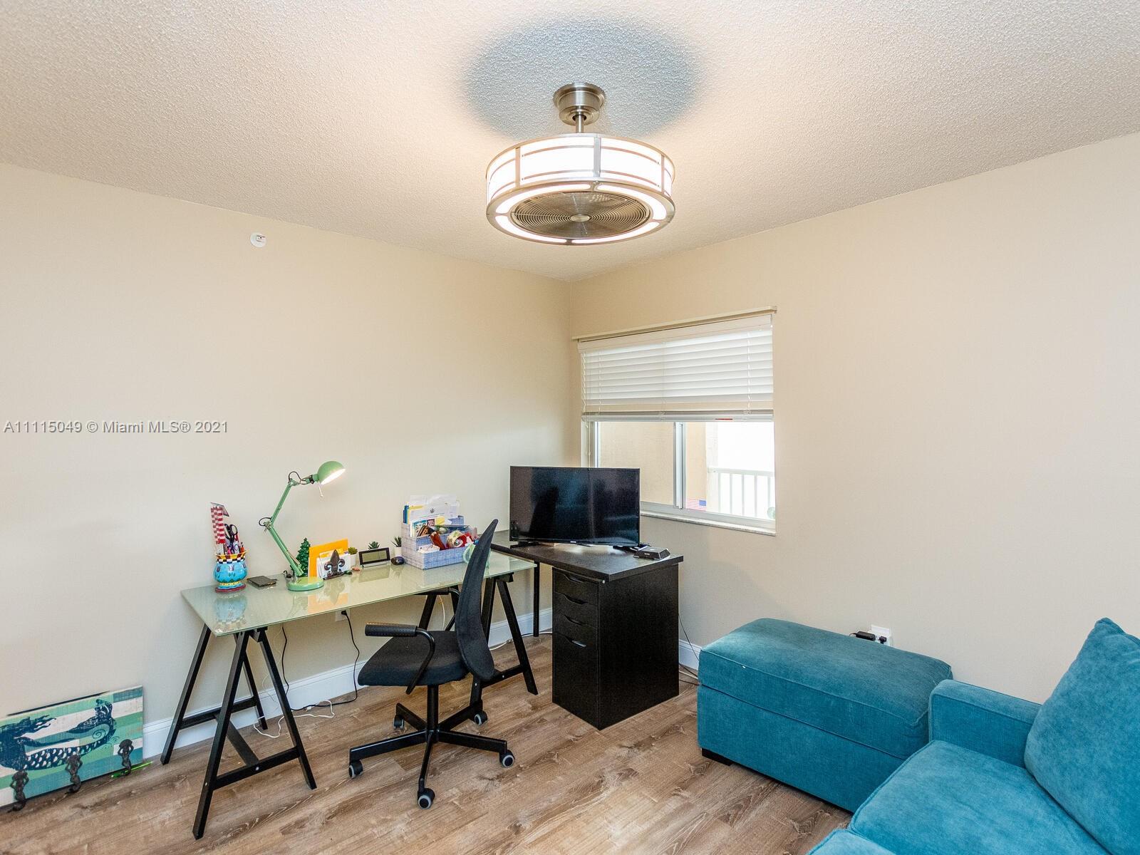 WELDON CONDO E - Residential