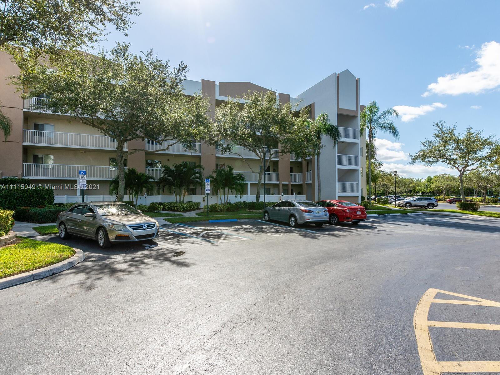 WELDON CONDO E - Residential