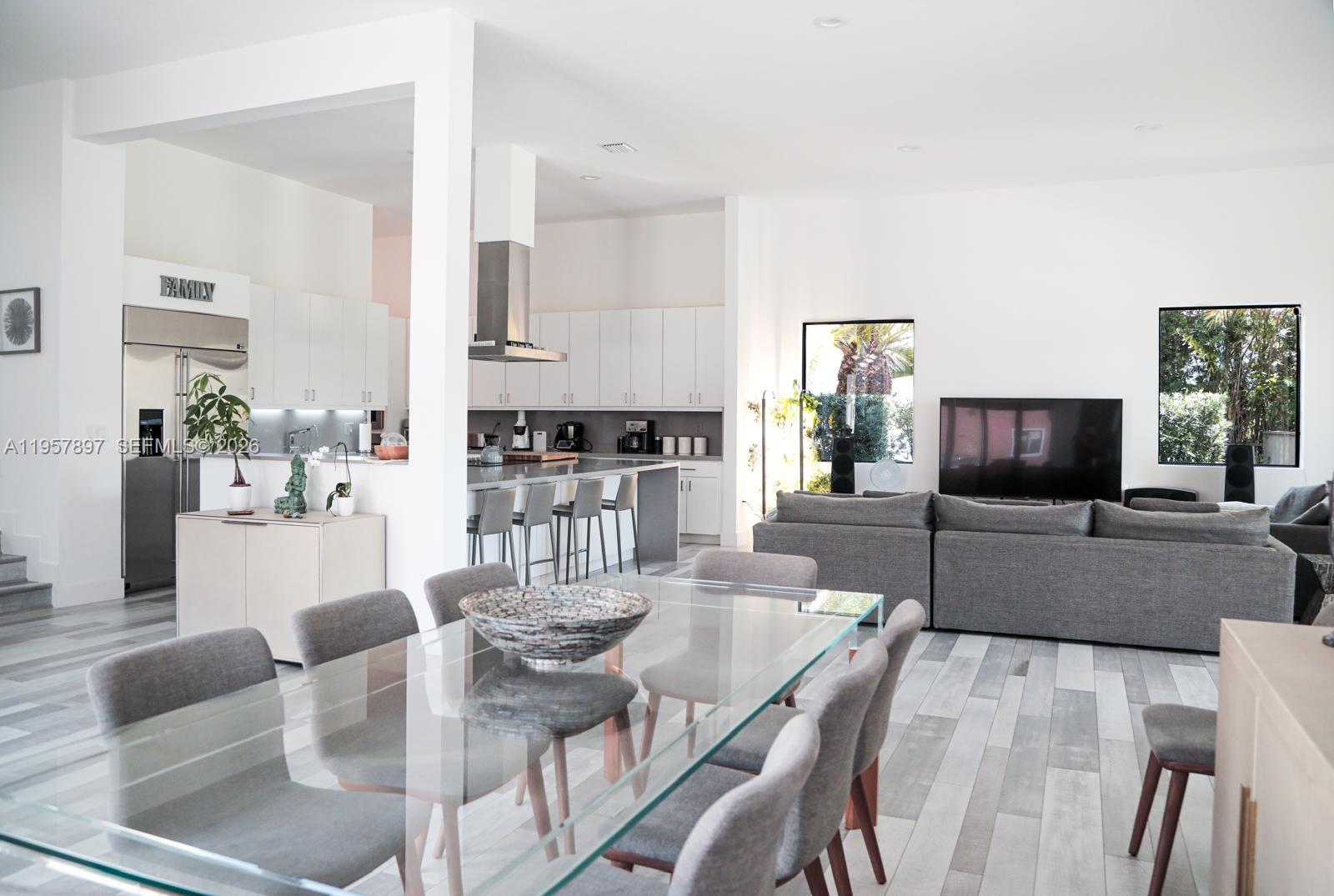 CUTLER CAY - Residential