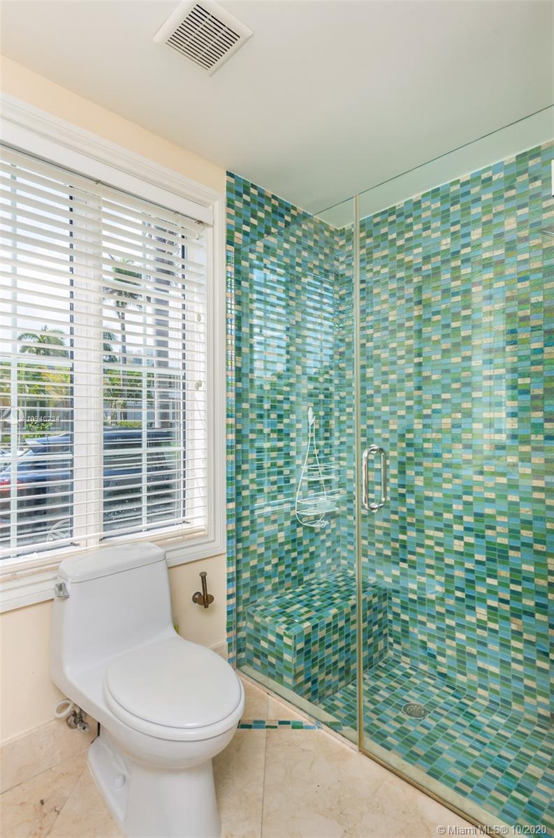 GOLDEN BEACH SEC F - Residential