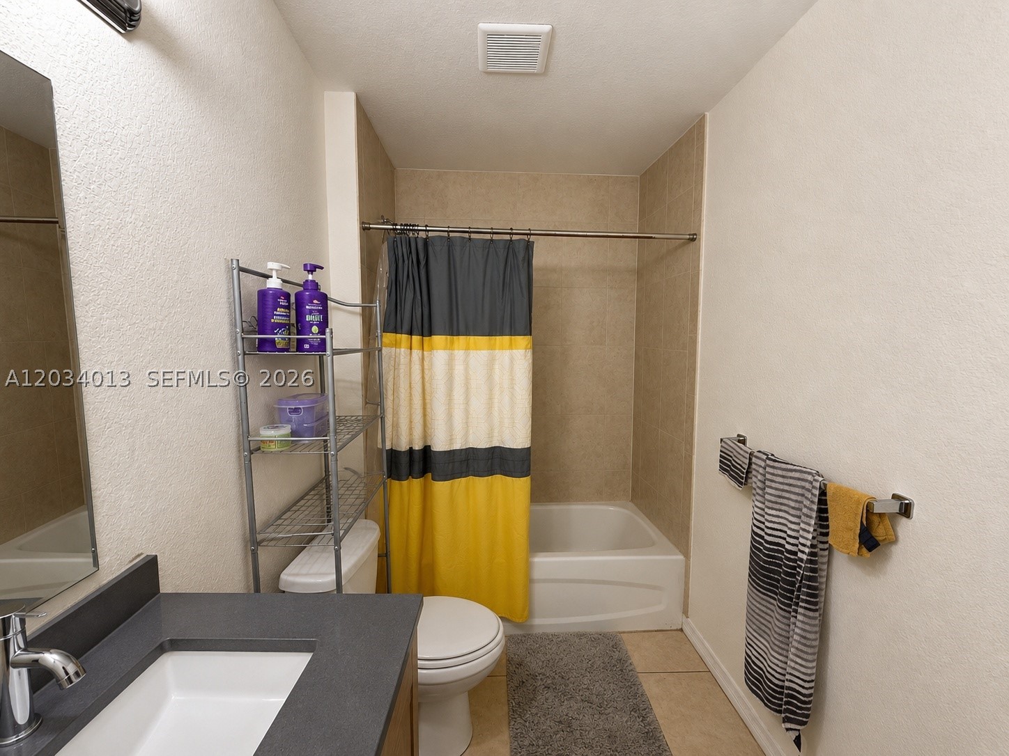 HOLLYWOOD RIDGE FARMS 2-1 - Residential Lease
