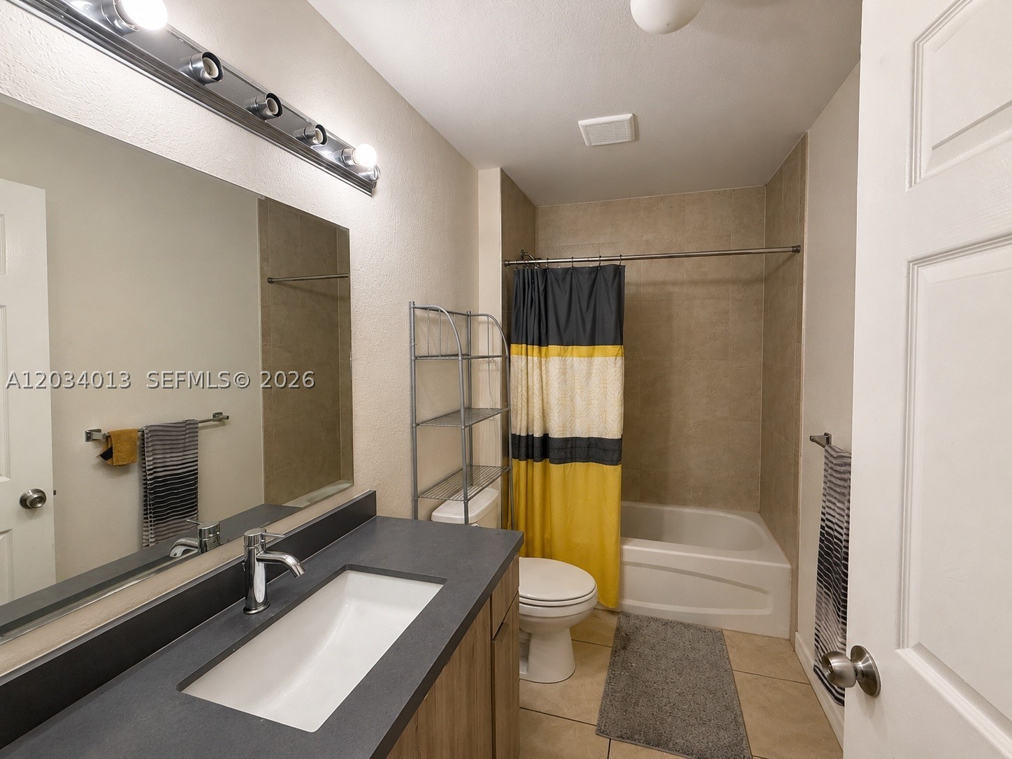 HOLLYWOOD RIDGE FARMS 2-1 - Residential Lease