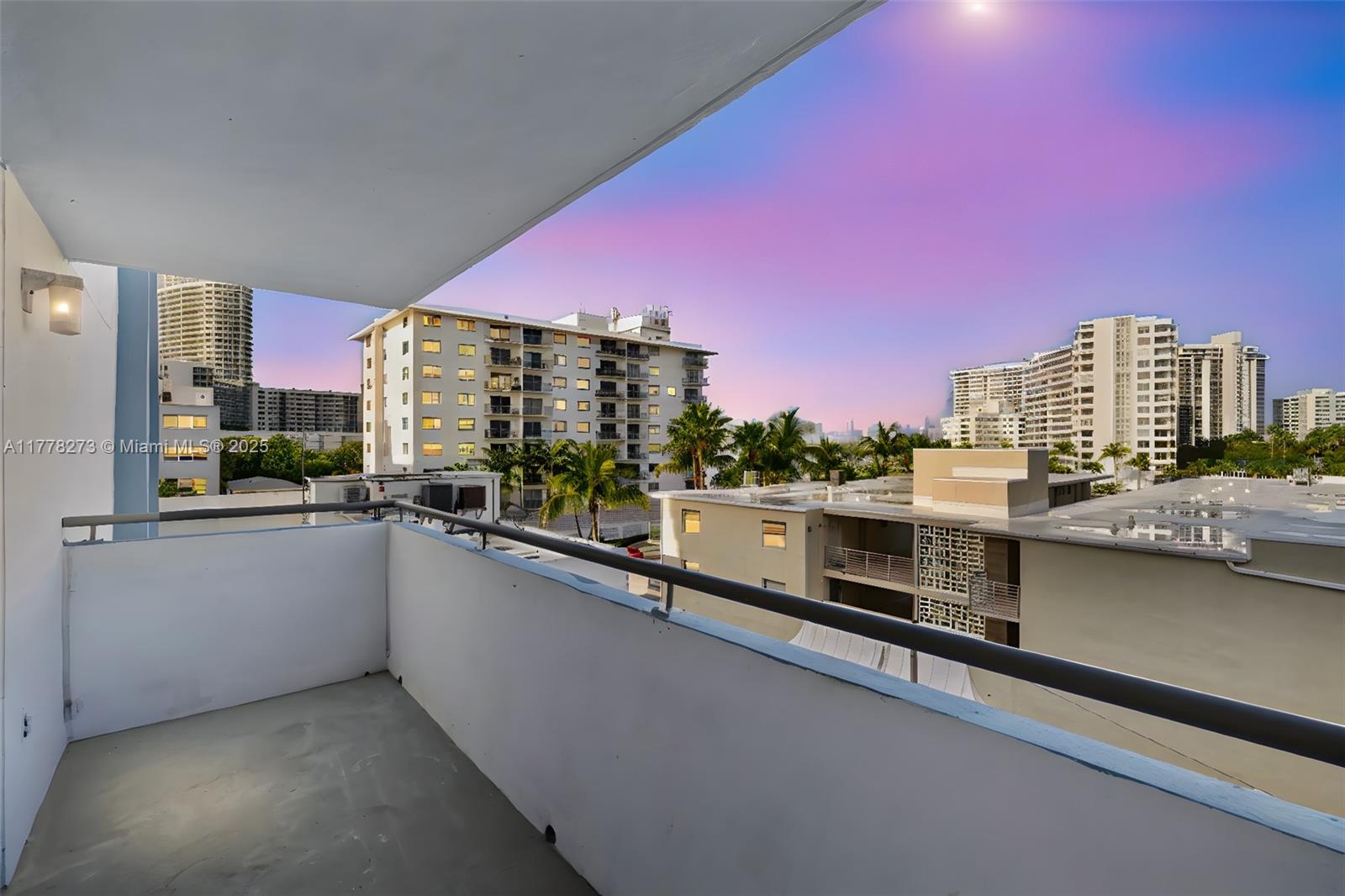 LINCOLN PALACE CONDO - Residential