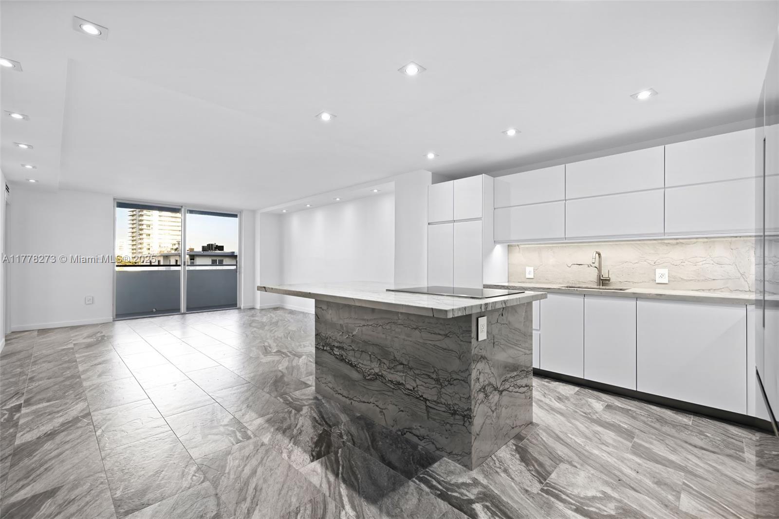 LINCOLN PALACE CONDO - Residential