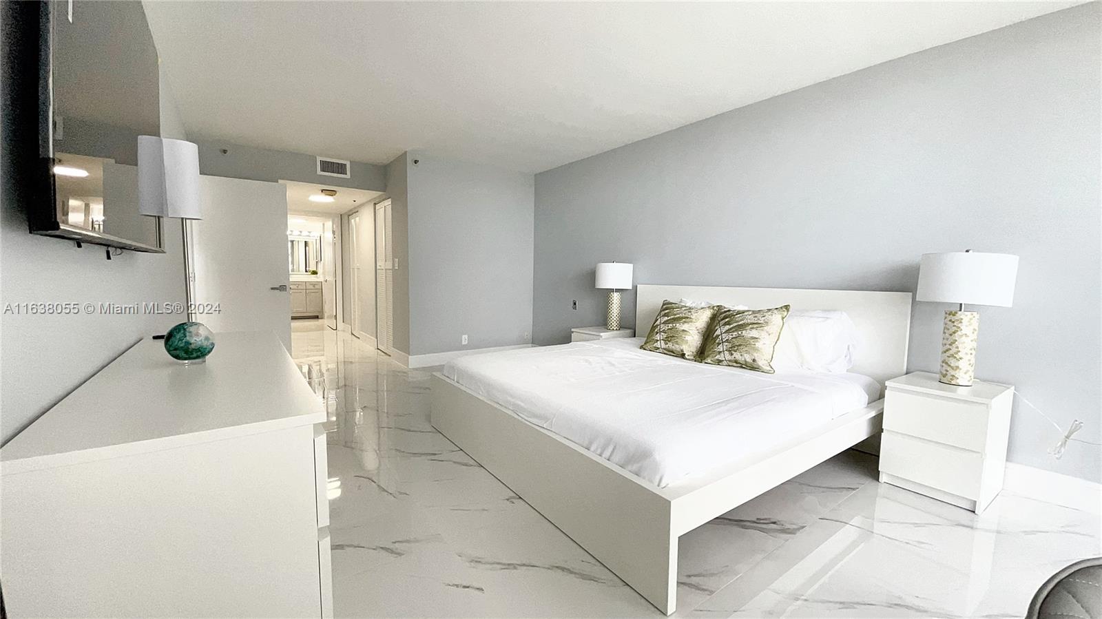 VENETIA CONDO - Residential Lease