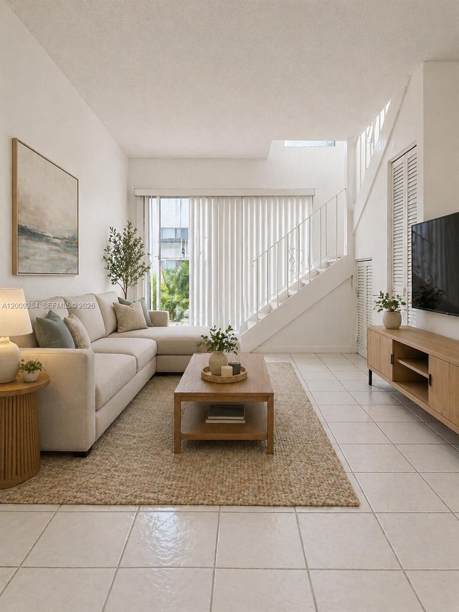BELLA VILLAS CONDO - Residential