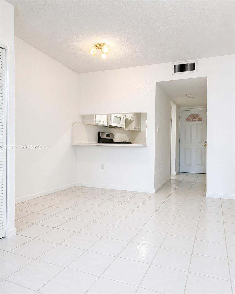 BELLA VILLAS CONDO - Residential