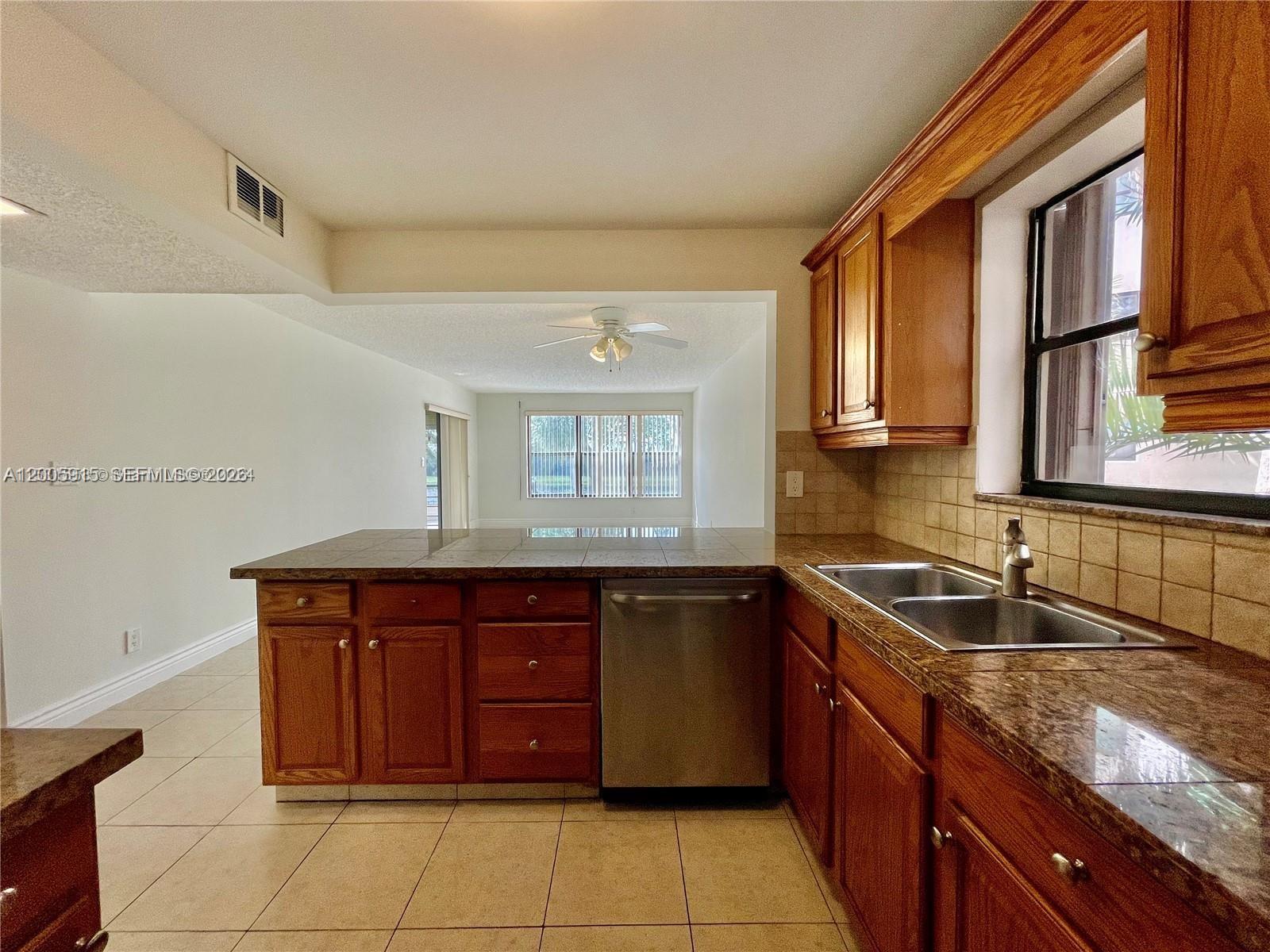 CYPRESS BEND I-D CONDO - Residential