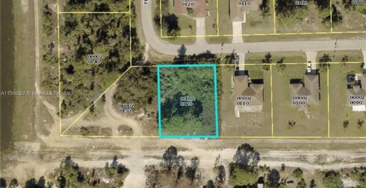 LEHIGH ACRES - Land