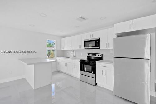 LINCOLN PARK ADD TO HOMES - Residential