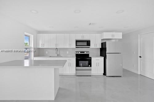 LINCOLN PARK ADD TO HOMES - Residential