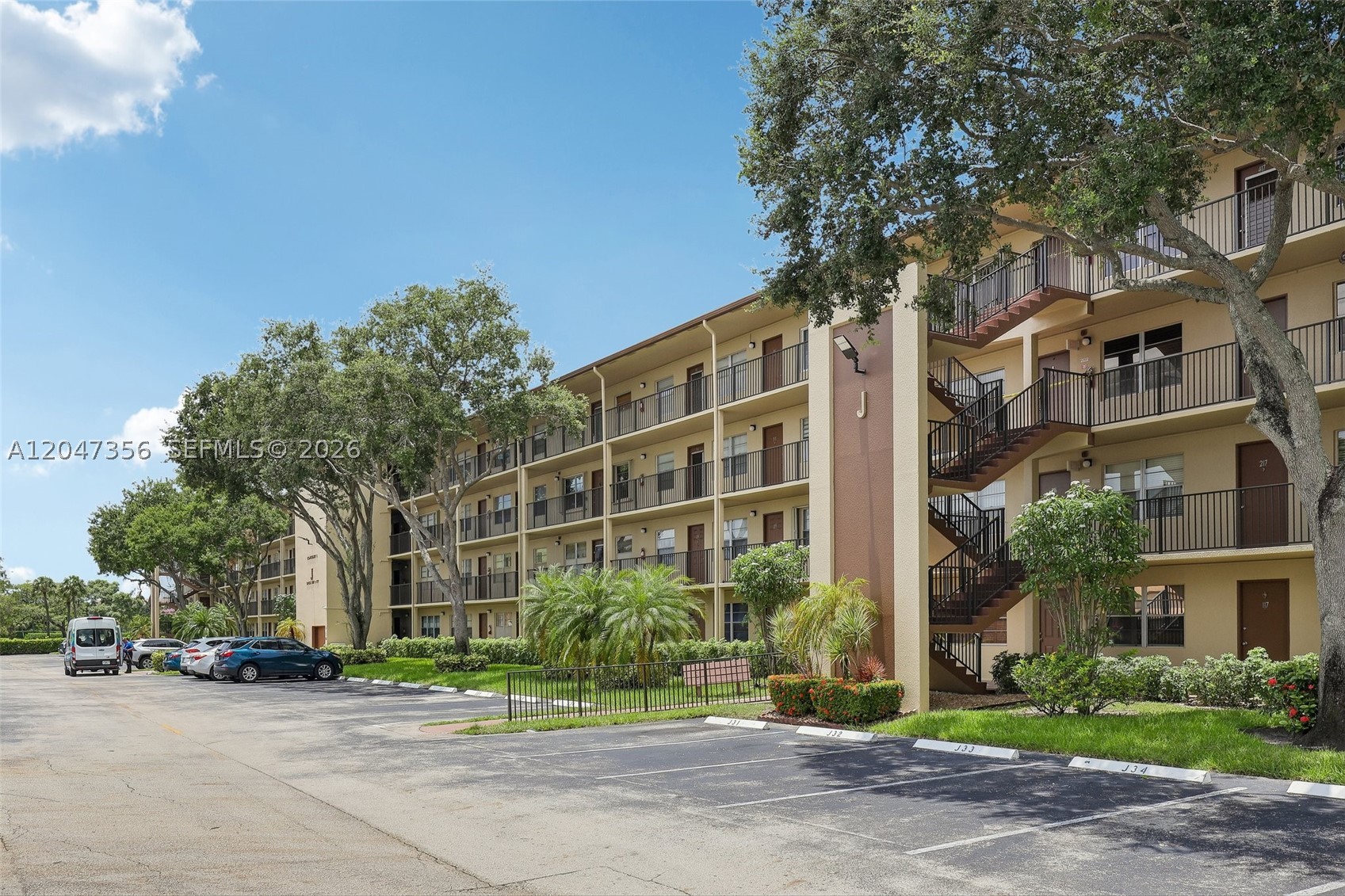 KINGSLEY AT CENTURY VILLA - Residential