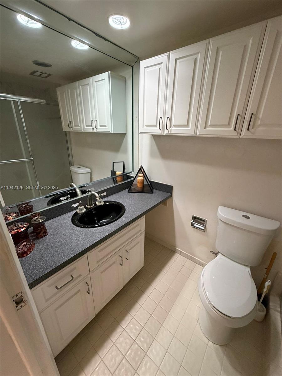 GALT OCEAN CLUB CONDO - Residential
