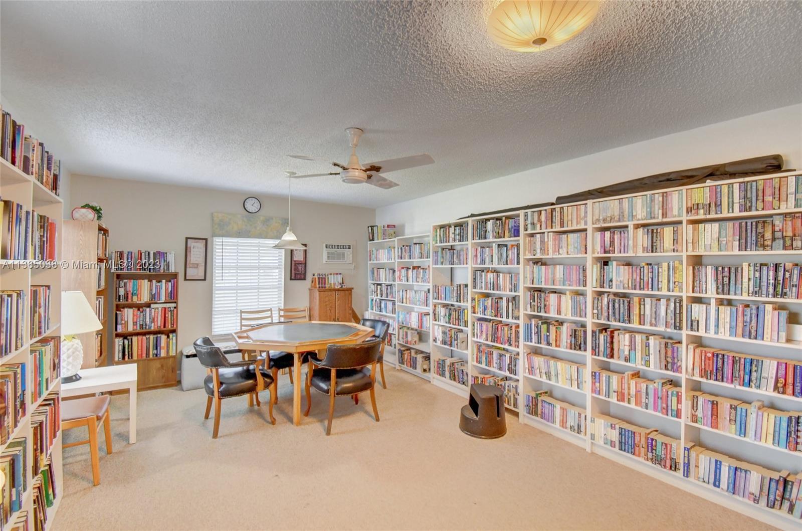LIMETREE CONDO - Residential