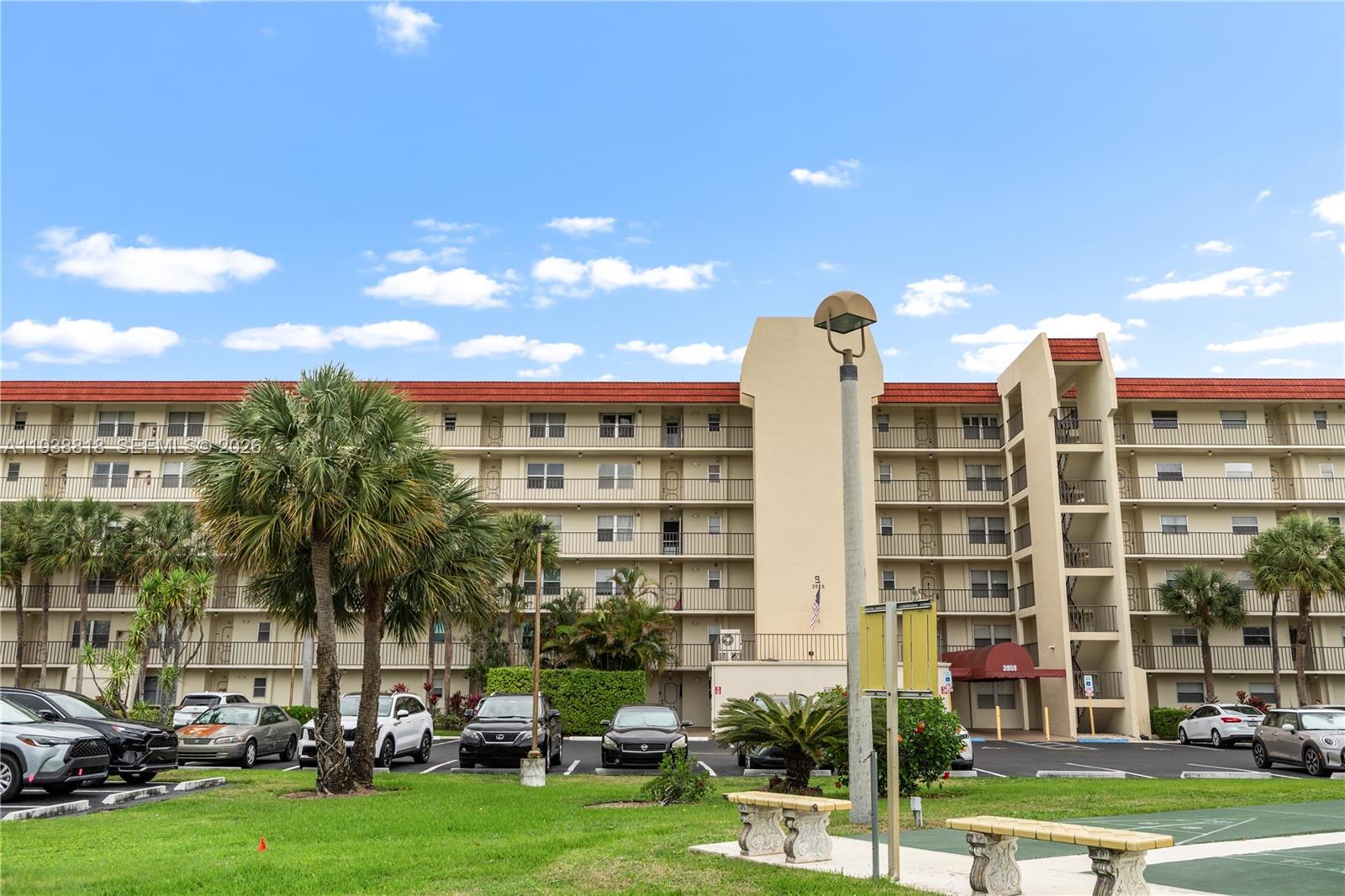 POINCIANA PLACE CONDO 1,2 - Residential