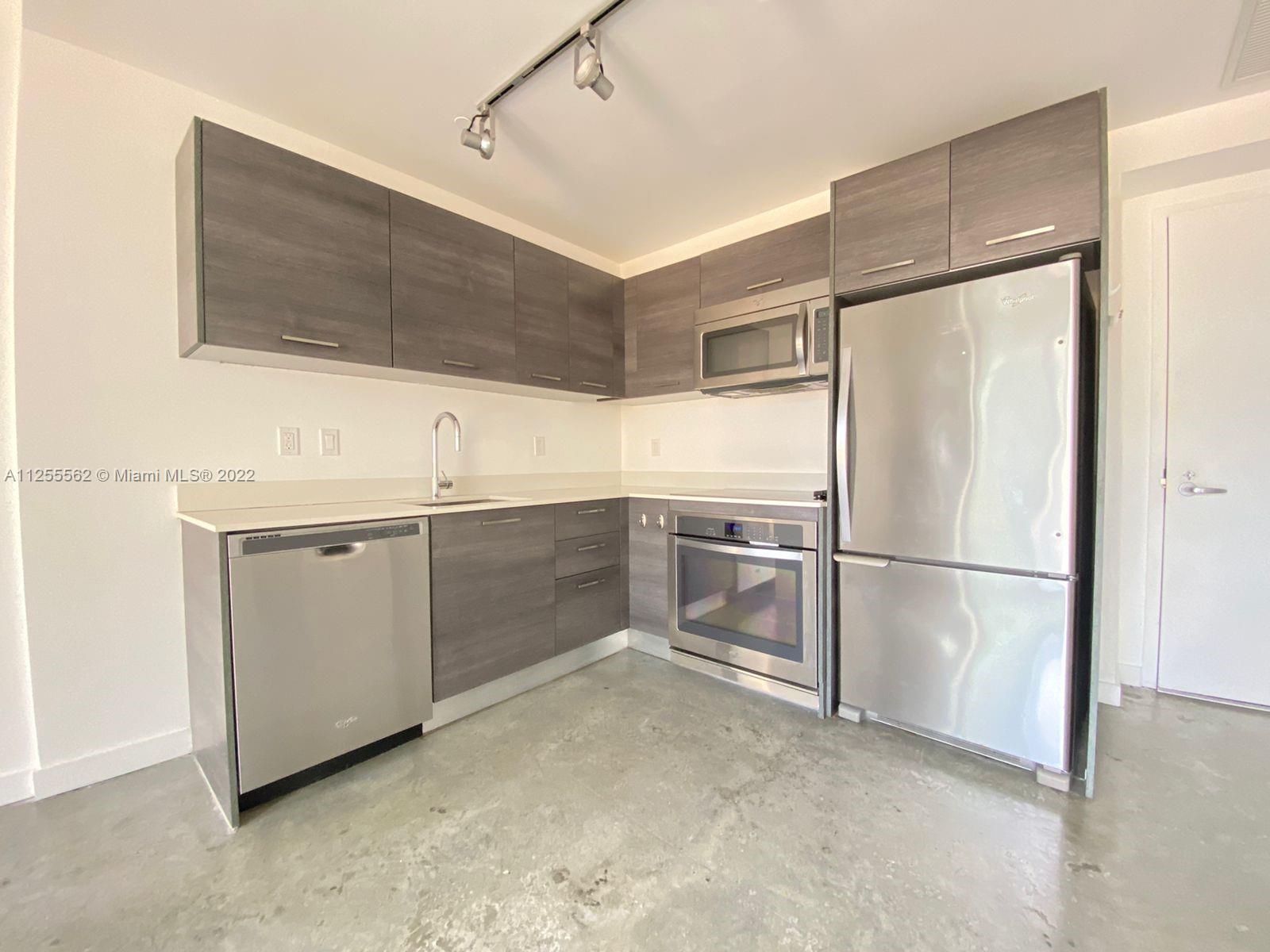 CENTRO CONDO - Residential Lease