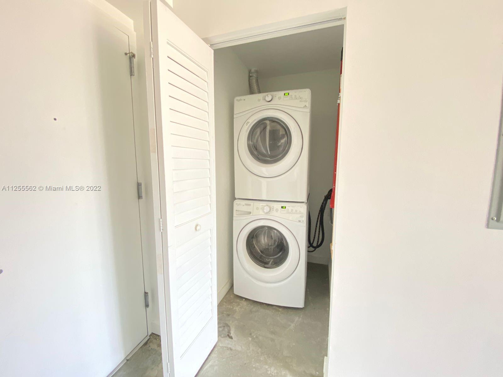 CENTRO CONDO - Residential Lease