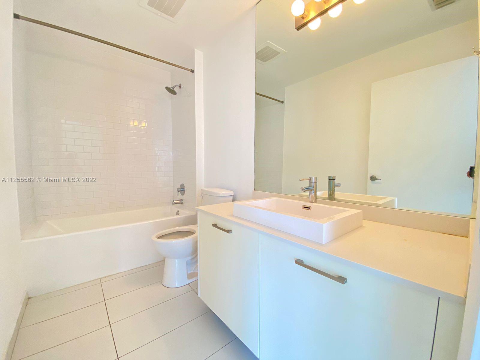 CENTRO CONDO - Residential Lease
