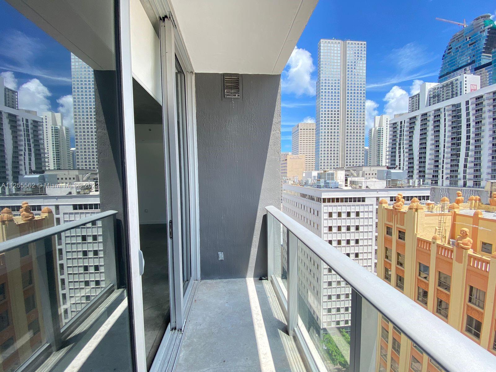 CENTRO CONDO - Residential Lease