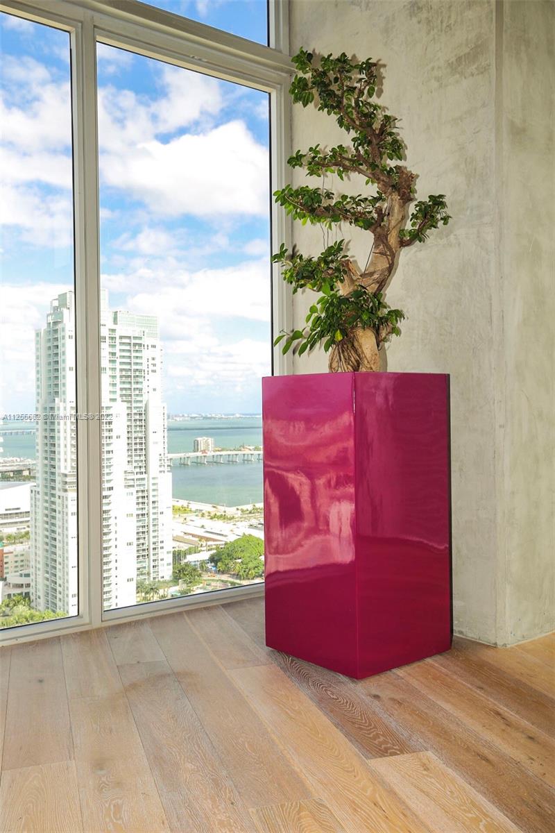 CENTRO CONDO - Residential Lease