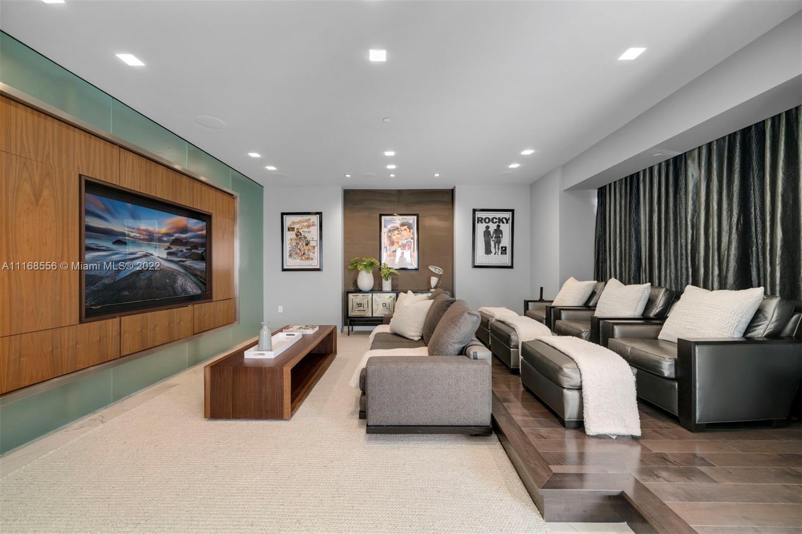 FOUR SEASONS RESIDENCES - Residential