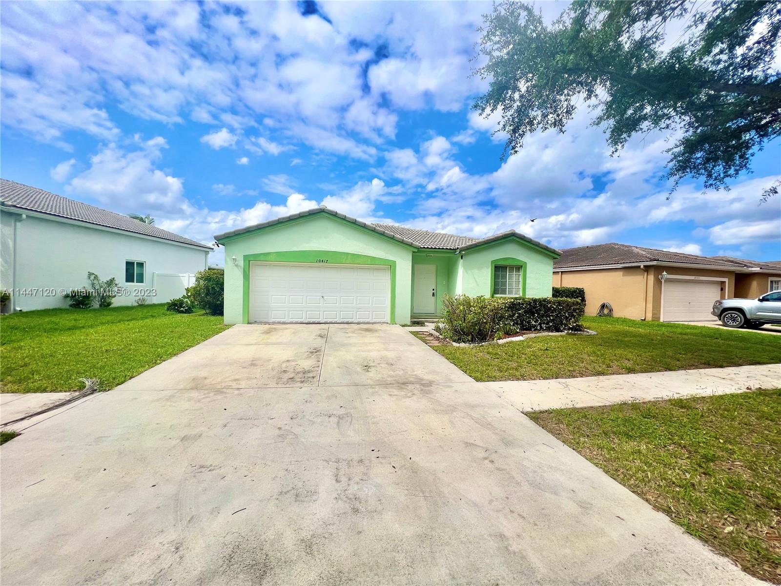 CENTEX-REPLAT OF A PORTIO - Residential Lease