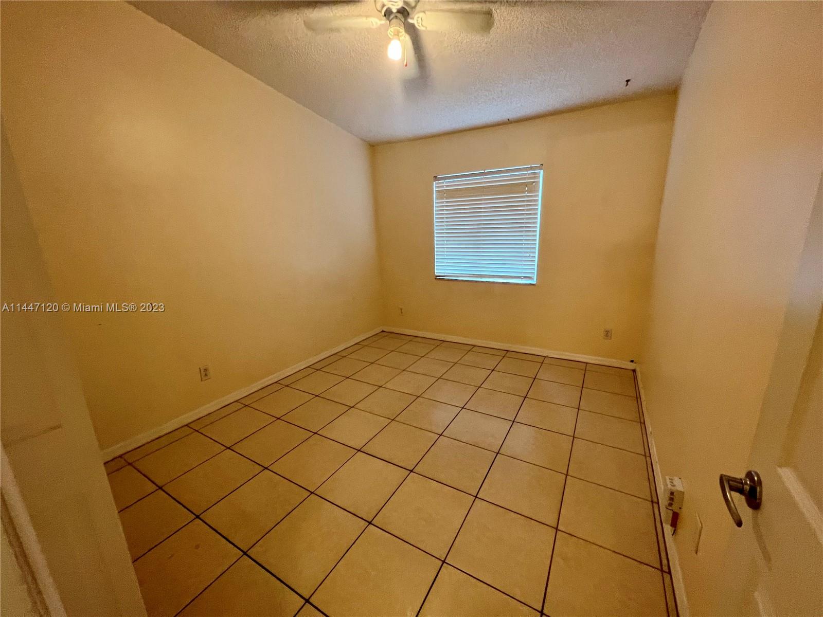 CENTEX-REPLAT OF A PORTIO - Residential Lease