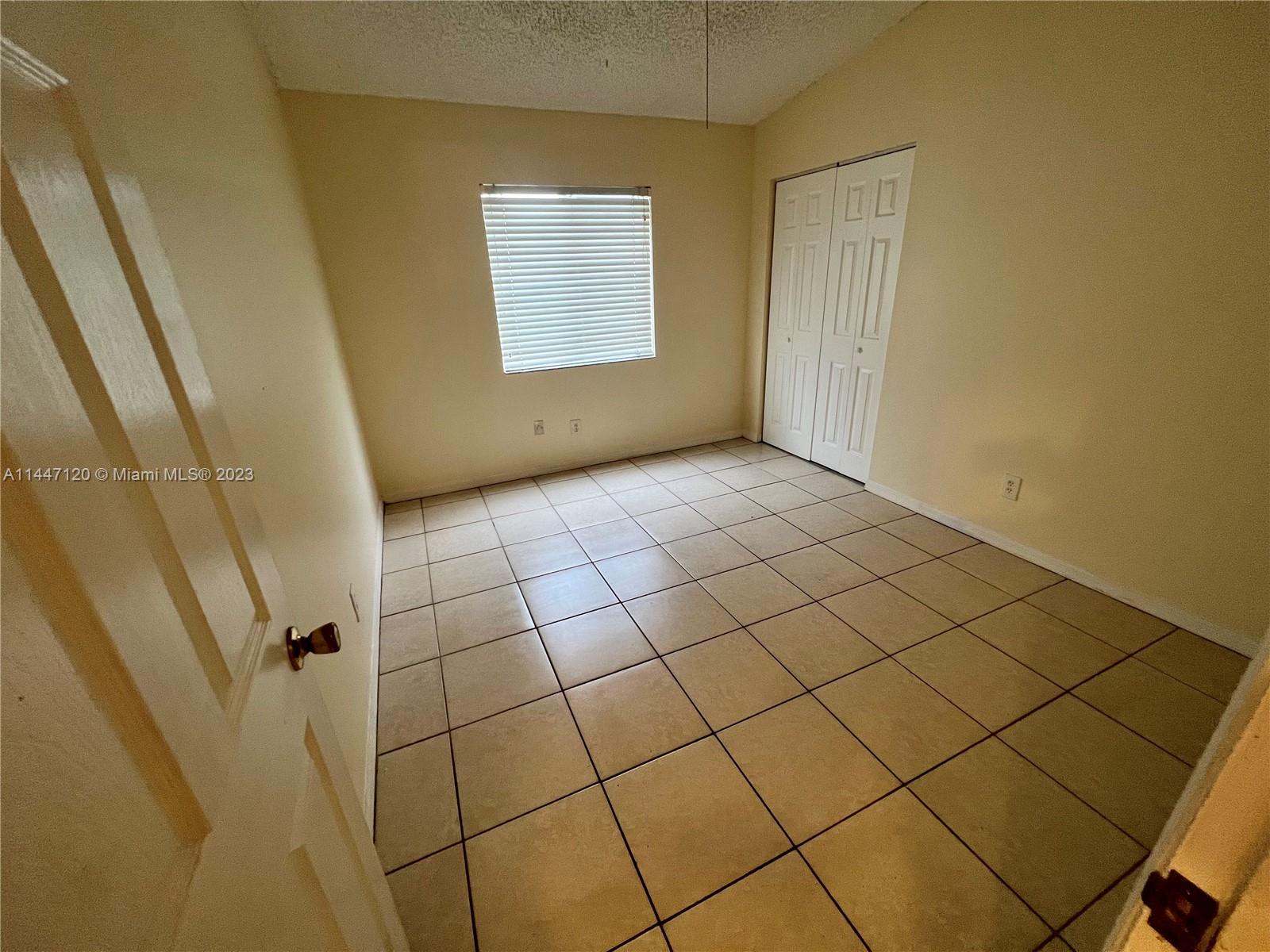 CENTEX-REPLAT OF A PORTIO - Residential Lease