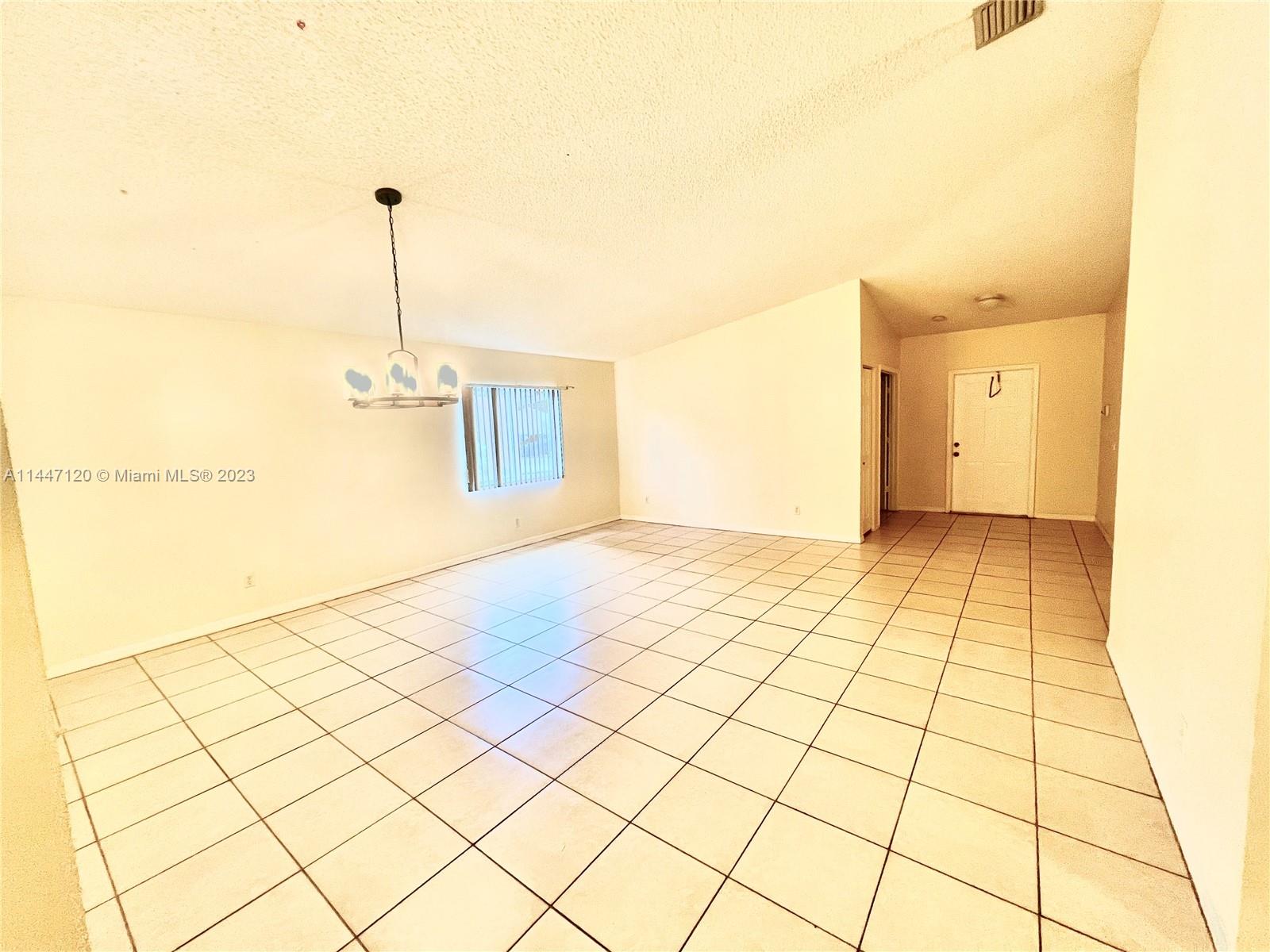 CENTEX-REPLAT OF A PORTIO - Residential Lease
