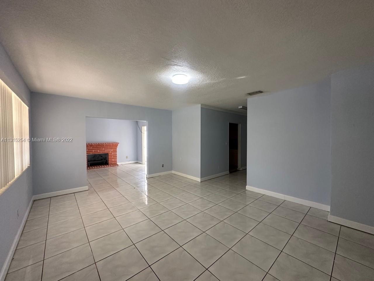 MEADOWS PARK - Residential
