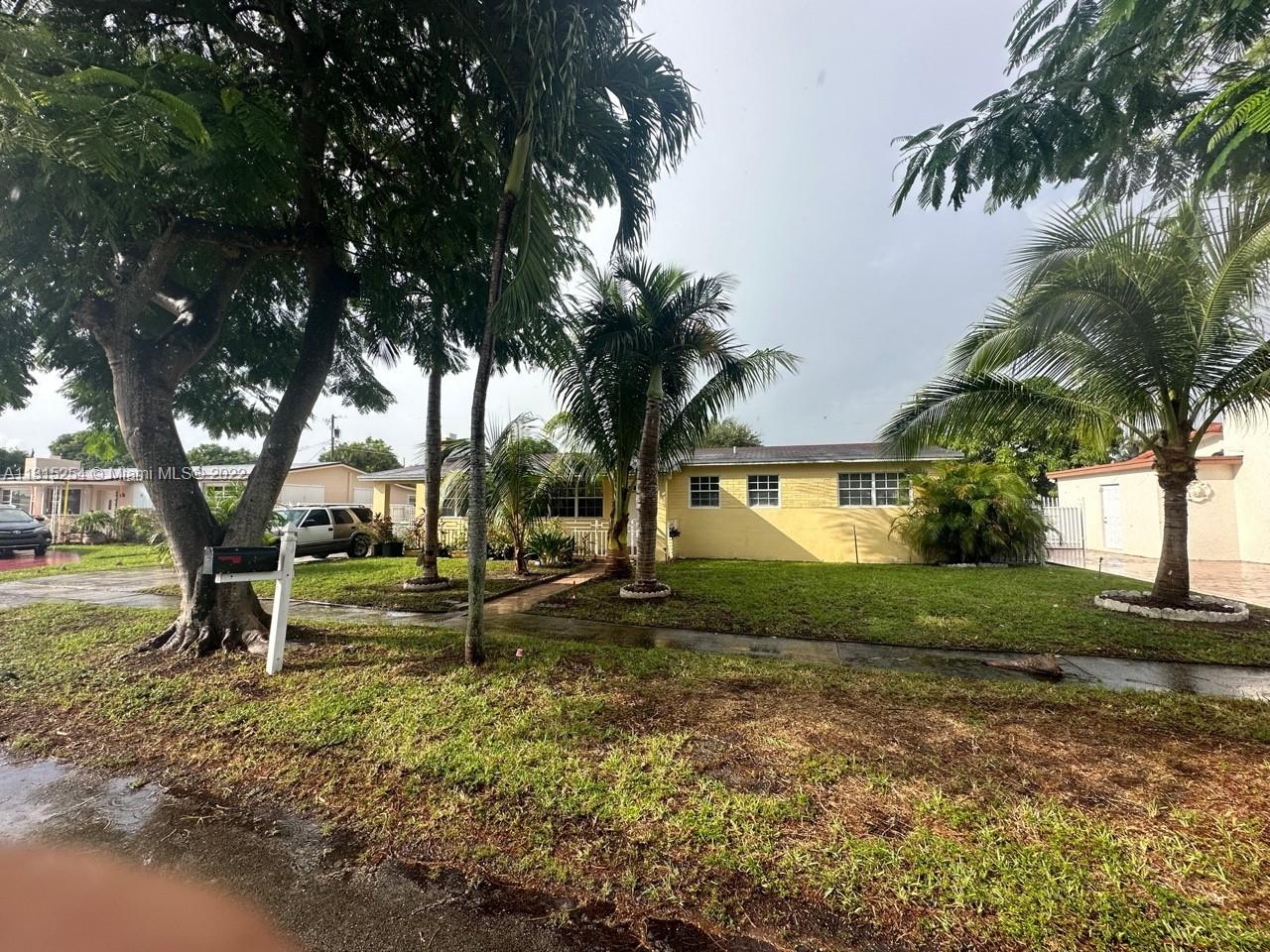 MEADOWS PARK - Residential