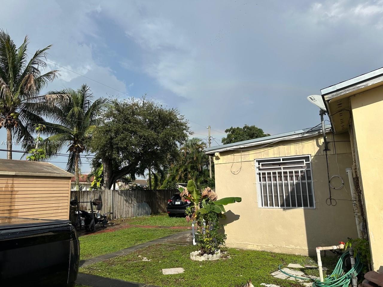 MEADOWS PARK - Residential